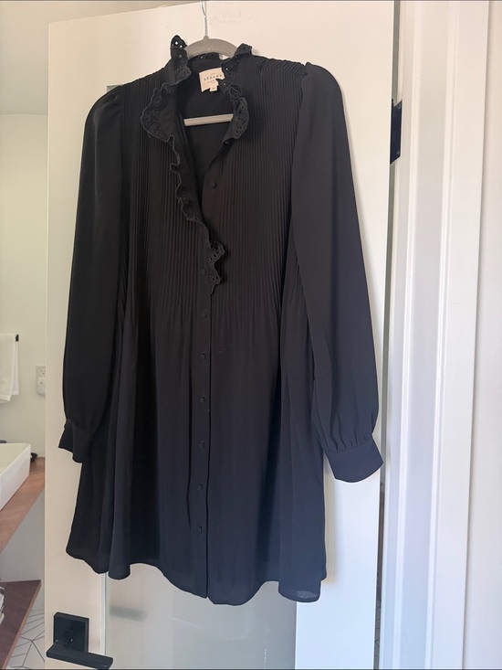 Sezane Dresses & Skirts - Sezane Black Mini Dress with Long Sleeves